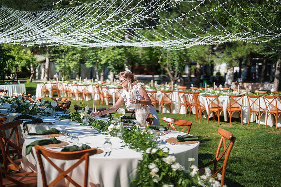 Melbourne Wedding Planner in action