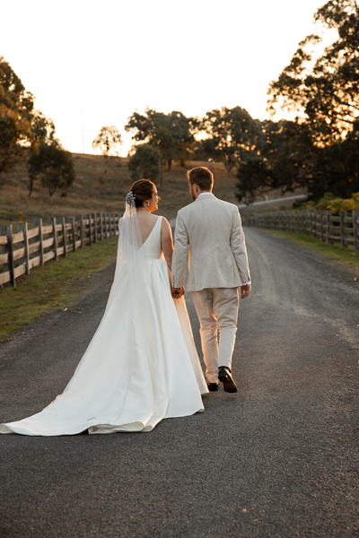 My Day Sorted - Beautiful pic of wedding couple